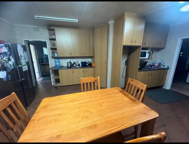 4 BEDROOM HOUSE FOR SALE IN AERORAND